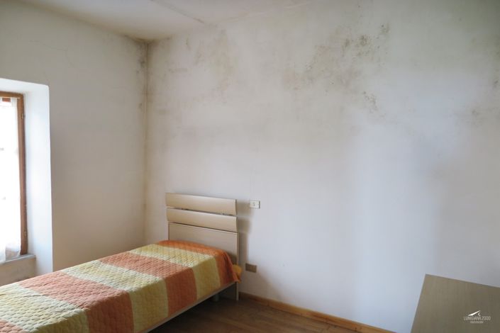 Image No.26-4 Bed Property for sale