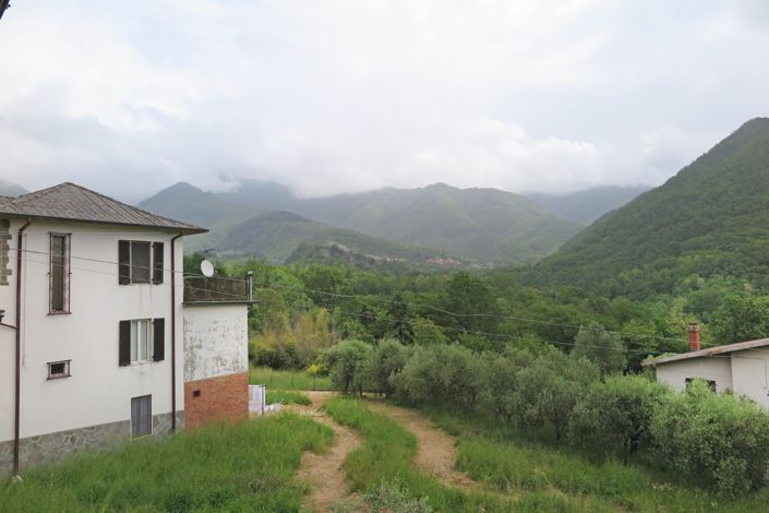 Image No.35-4 Bed Property for sale