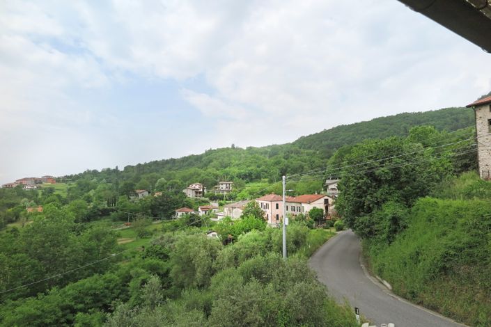 Image No.40-4 Bed Property for sale