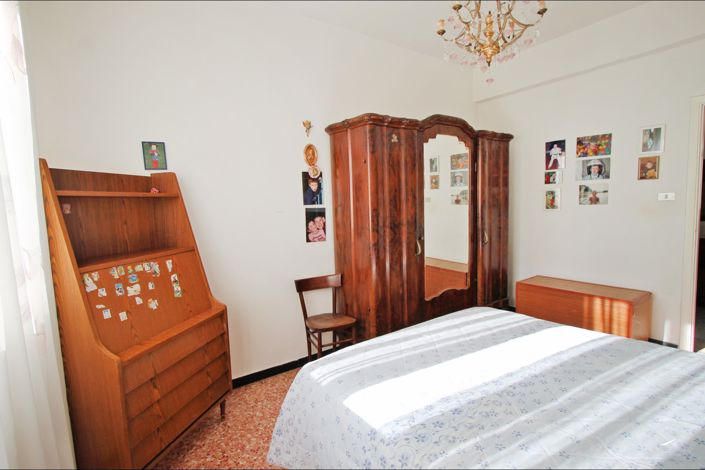 Image No.20-2 Bed Apartment for sale