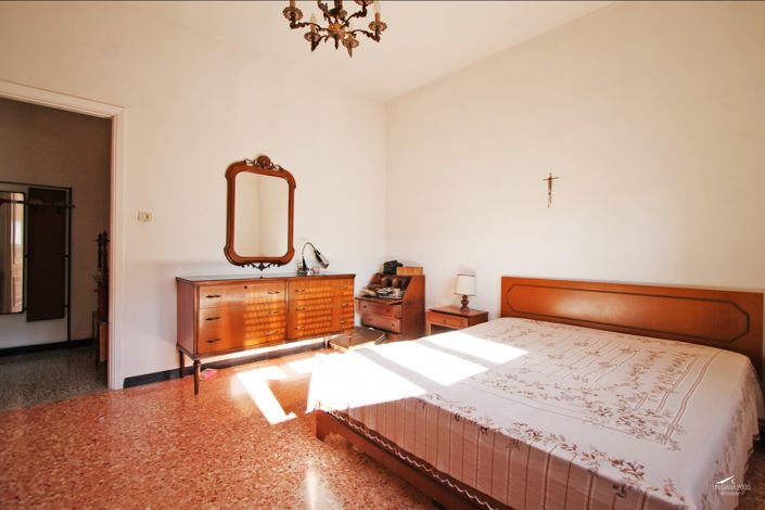 Image No.22-2 Bed Apartment for sale