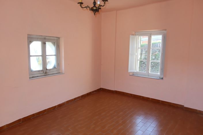 Image No.23-2 Bed Property for sale