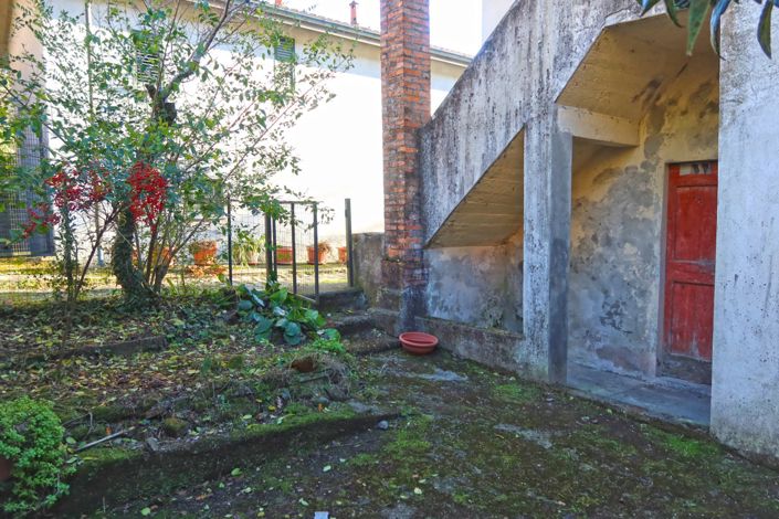 Image No.26-2 Bed Property for sale