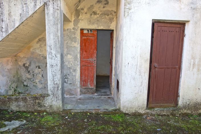 Image No.27-2 Bed Property for sale