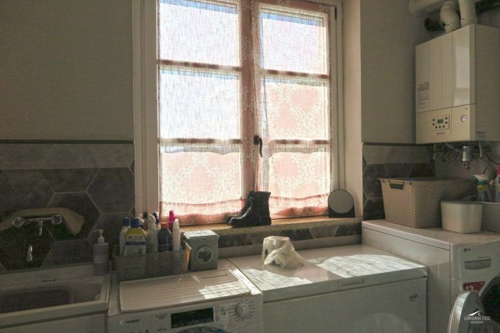 Image No.19-13 Bed Farmhouse for sale