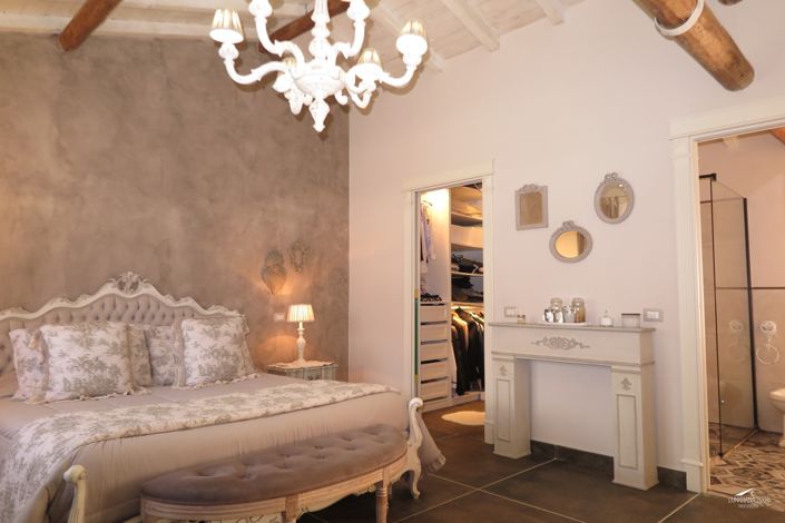 Image No.27-13 Bed Farmhouse for sale