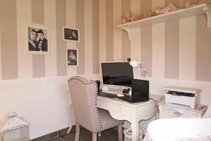 Image No.37-13 Bed Farmhouse for sale