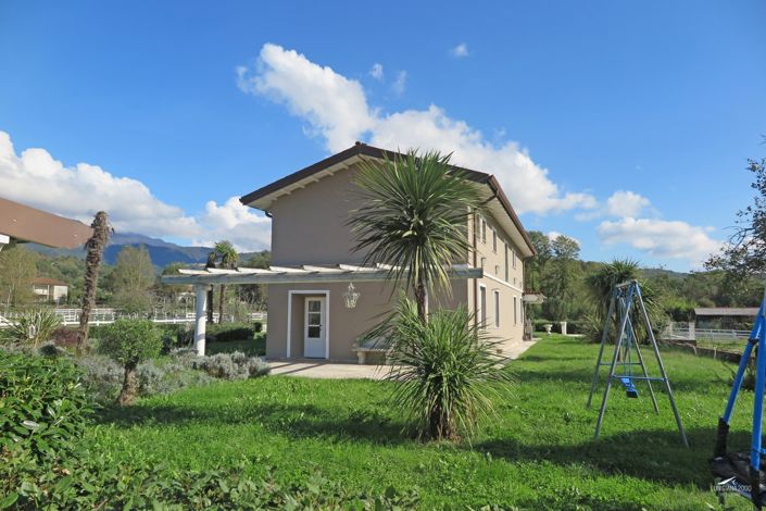 Image No.4-13 Bed Farmhouse for sale