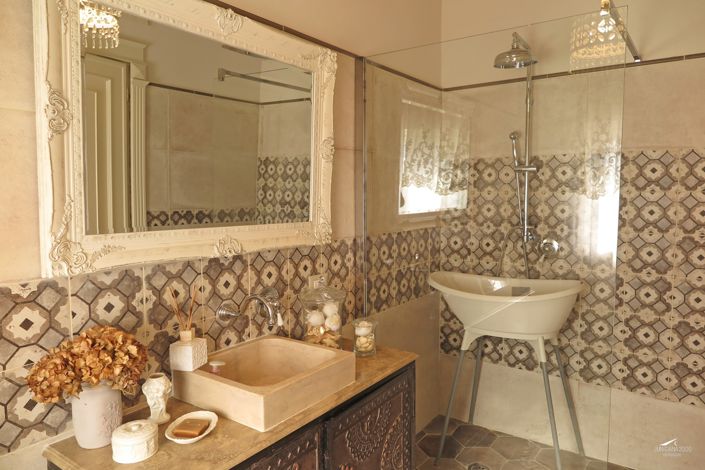 Image No.41-13 Bed Farmhouse for sale