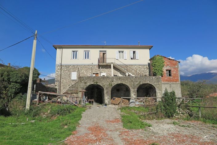 Image No.57-13 Bed Farmhouse for sale