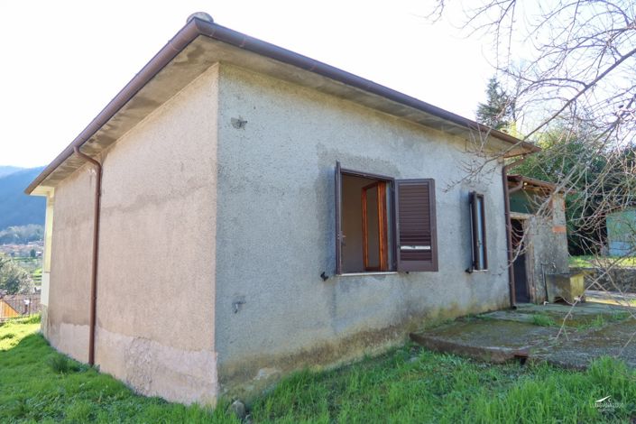 Image No.4-Propriété de 2 chambres à vendre à Minucciano