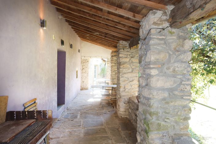 Image No.125-10 Bed Farmhouse for sale