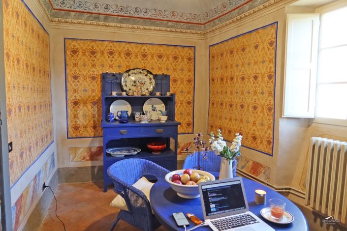 Image No.15-10 Bed Farmhouse for sale