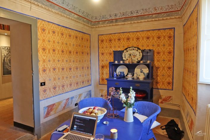 Image No.16-10 Bed Farmhouse for sale