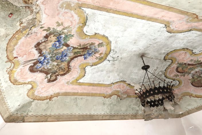 Image No.45-10 Bed Farmhouse for sale