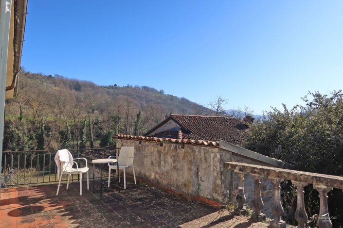 Image No.53-10 Bed Farmhouse for sale