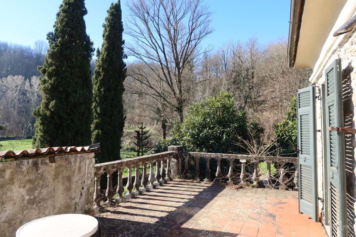 Image No.54-10 Bed Farmhouse for sale