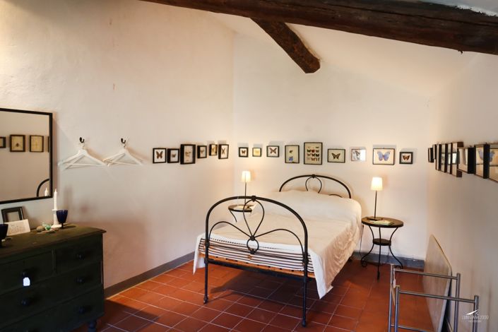 Image No.78-10 Bed Farmhouse for sale