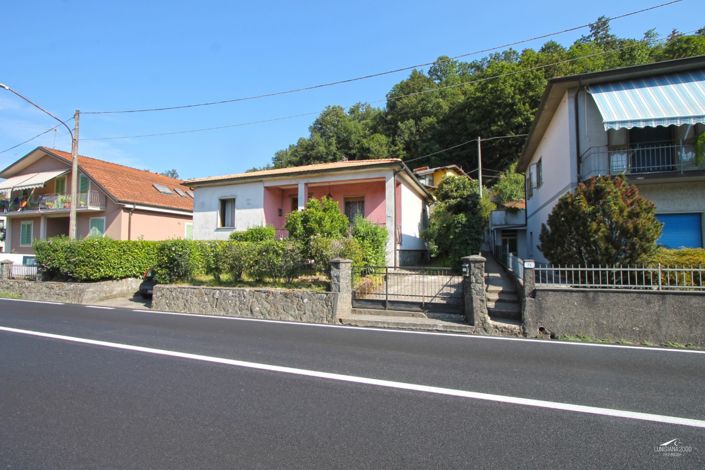 Image No.2-Propriété de 3 chambres à vendre à Fivizzano