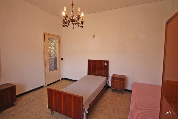 Image No.23-3 Bed Property for sale