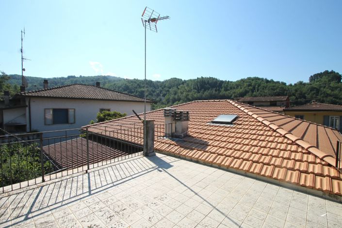 Image No.30-3 Bed Property for sale