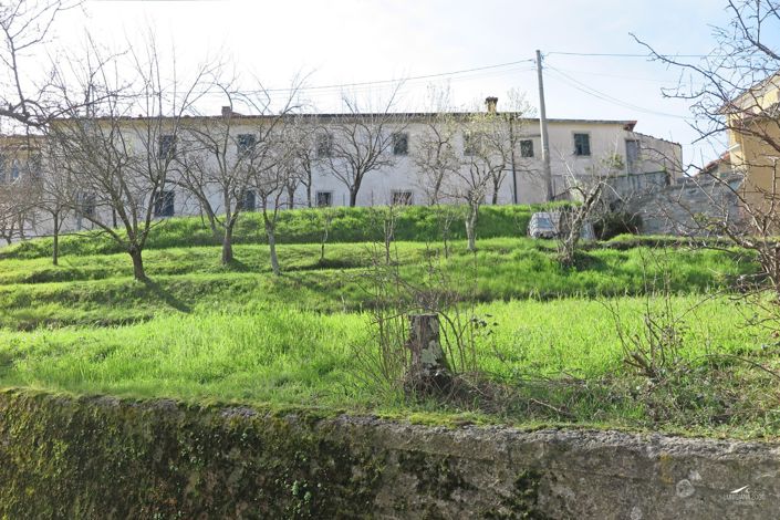 Image No.10-1 Bed Property for sale