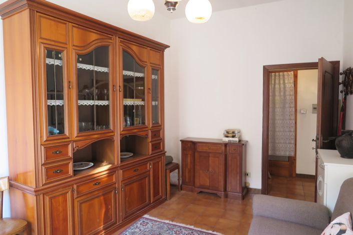 Image No.2-2 Bed Property for sale