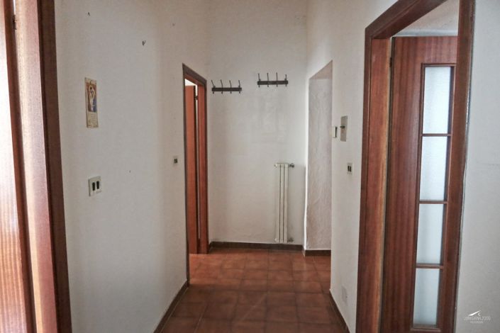 Image No.22-2 Bed Property for sale
