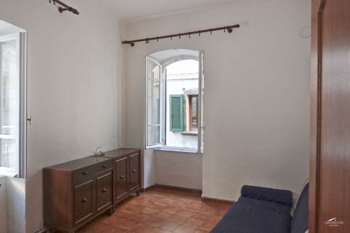 Image No.23-2 Bed Property for sale