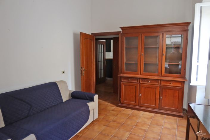 Image No.24-2 Bed Property for sale