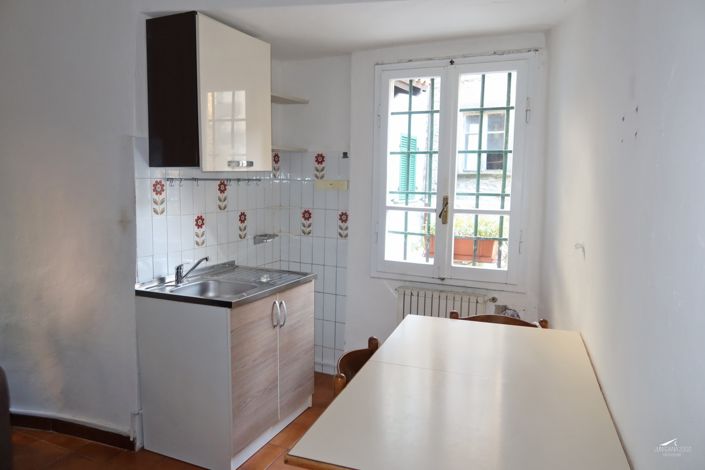 Image No.30-2 Bed Property for sale