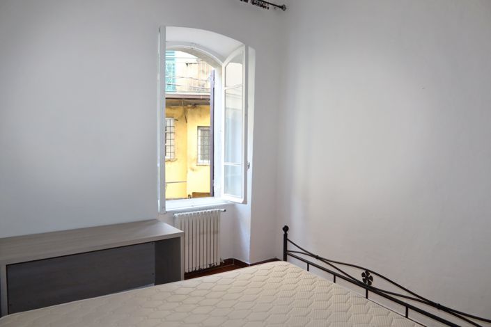 Image No.34-2 Bed Property for sale