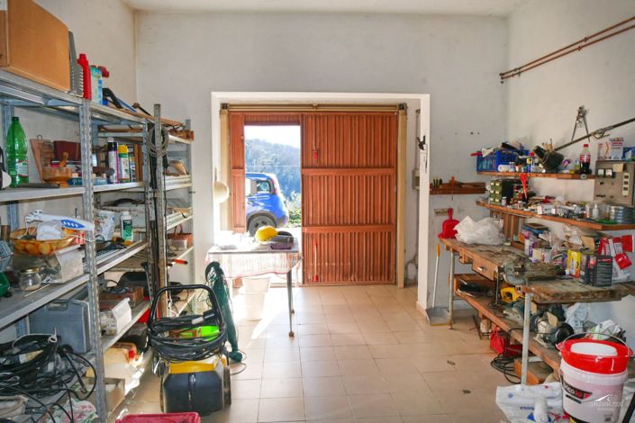 Image No.33-3 Bed Property for sale