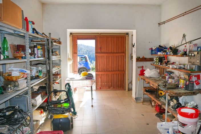 Image No.33-3 Bed Property for sale