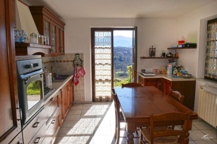 Image No.36-3 Bed Property for sale