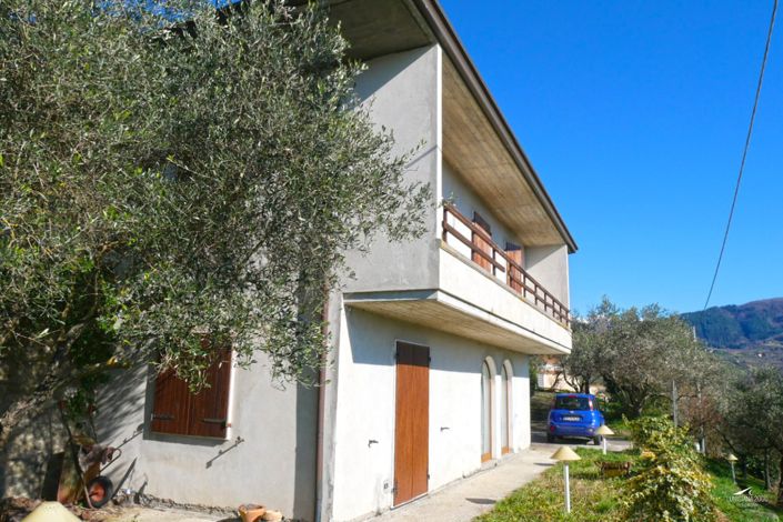 Image No.4-3 Bed Property for sale