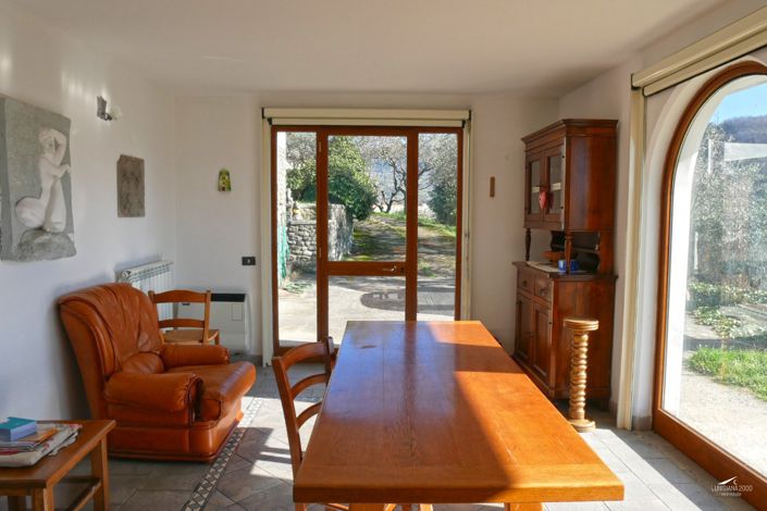 Image No.41-3 Bed Property for sale