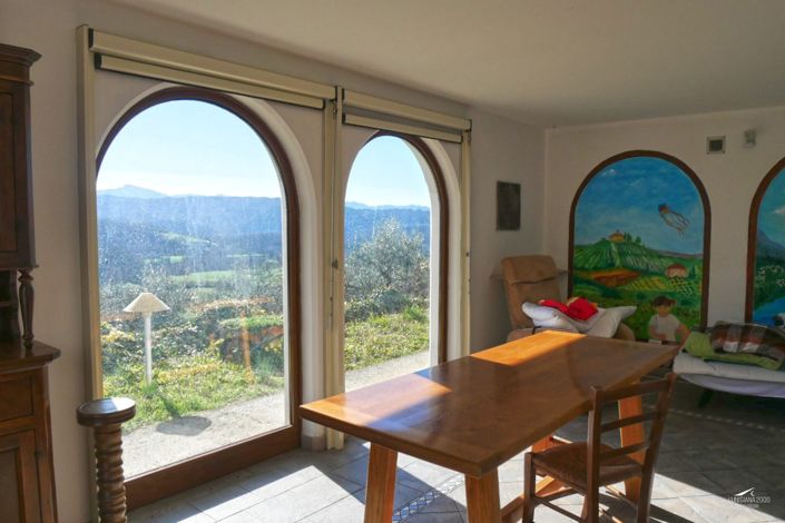 Image No.42-3 Bed Property for sale