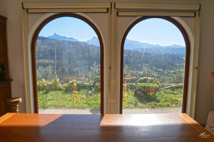 Image No.43-3 Bed Property for sale