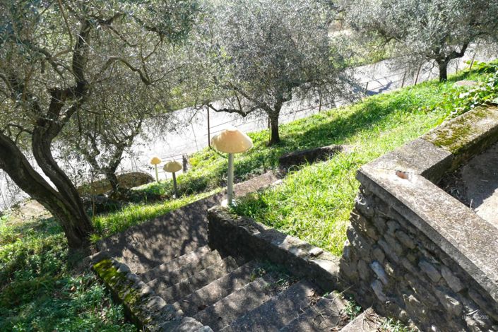 Image No.45-3 Bed Property for sale