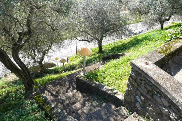 Image No.45-3 Bed Property for sale