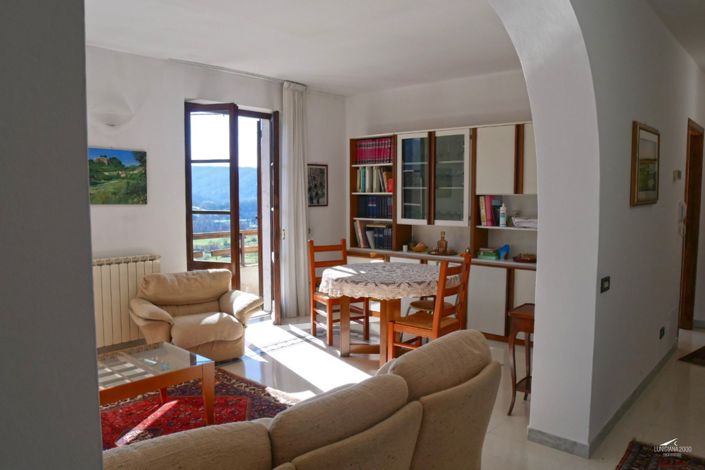 Image No.9-3 Bed Property for sale