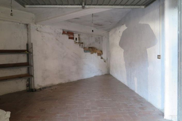 Image No.11-Appartement de 2 chambres à vendre à Fivizzano