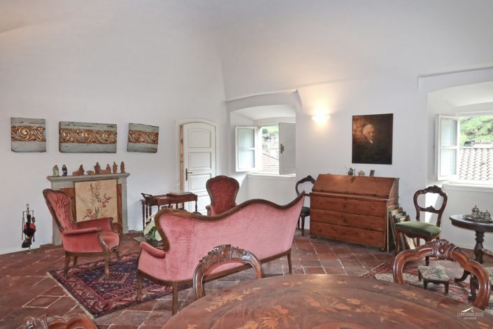 Image No.2-Appartement de 2 chambres à vendre à Bagnone