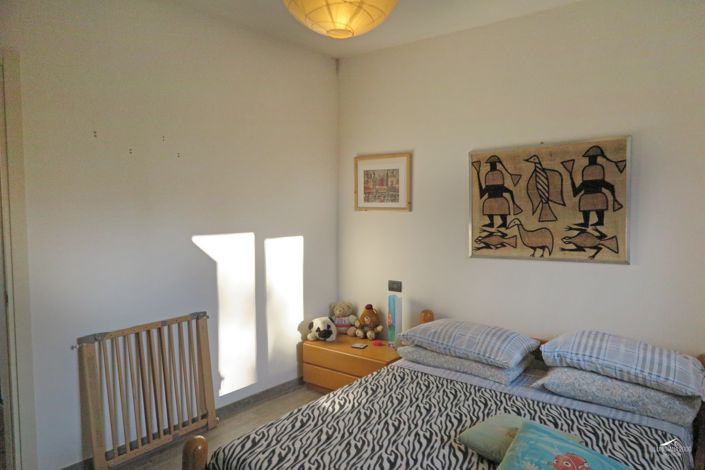 Image No.26-3 Bed Property for sale