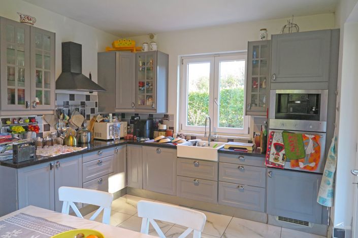 Image No.3-3 Bed Property for sale