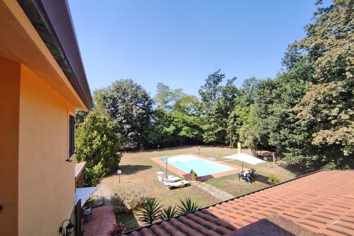 Image No.35-3 Bed Property for sale