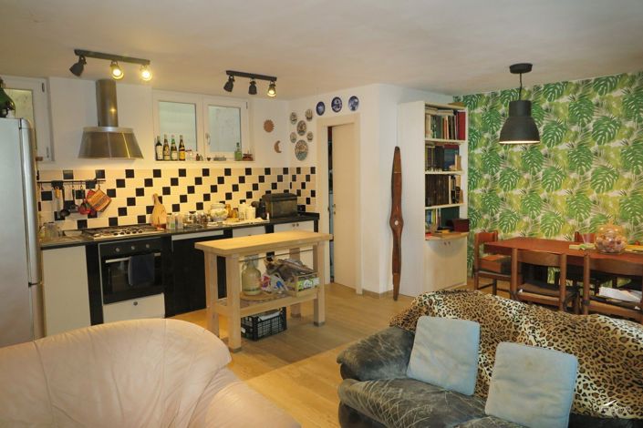Image No.39-3 Bed Property for sale