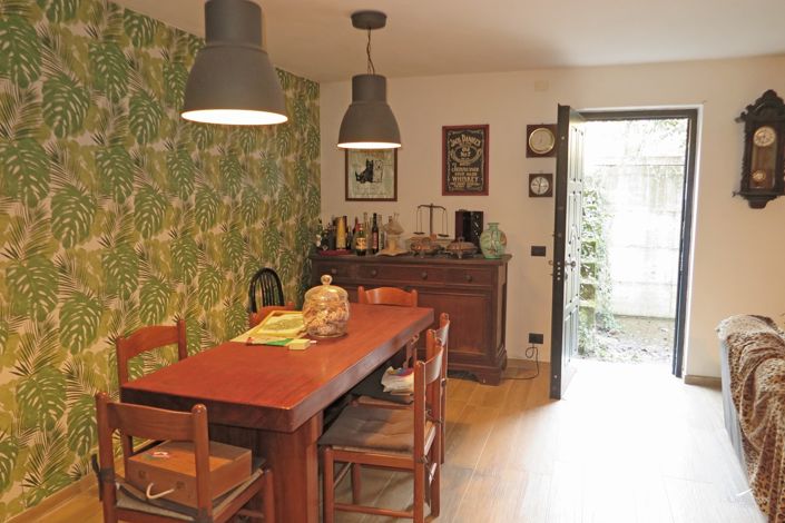 Image No.41-3 Bed Property for sale