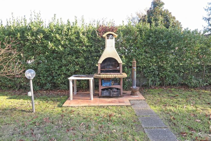 Image No.50-3 Bed Property for sale